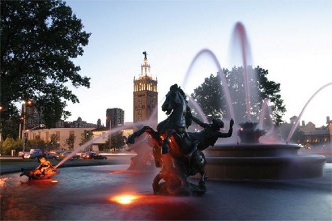 Fountain1 cropped